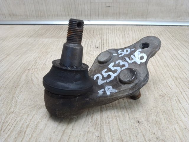 Шаровая опора, нижняя, правая 4333009810 TOYOTA