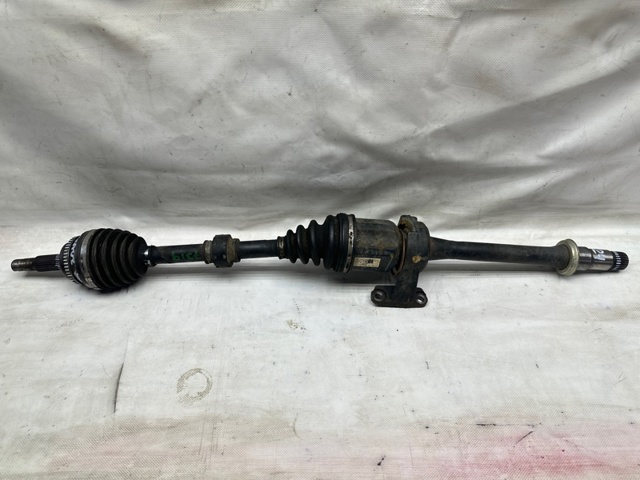 Полуось передняя, правая 4341033310 TOYOTA