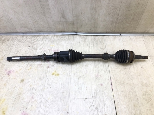 Полуось передняя, правая 4341042170 TOYOTA