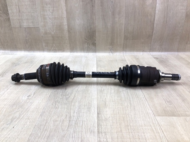 Левая полуось 4342002B00 TOYOTA