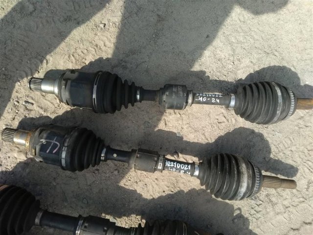 Левая полуось 4342006600 TOYOTA