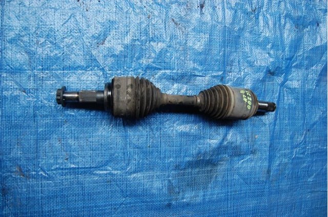 Ось передняя 4343060071 TOYOTA