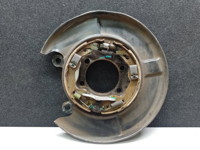 Диск опорный, заднего торм. барабана, левый 440104BA1A NISSAN