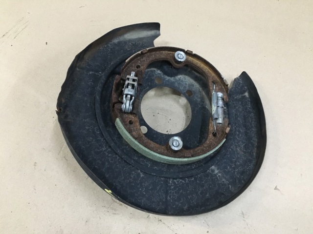 44010CA001 NISSAN Диск опорный заднего тормозного барабана левый купить в Черкассы