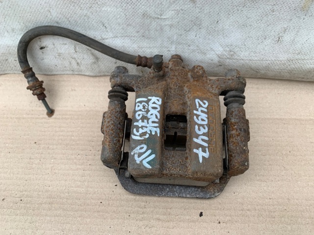 Задний левый суппорт 440113NF0A NISSAN
