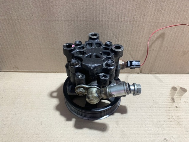 TOYOTA 4431008020 Насос ГУР в наличии Ужгород