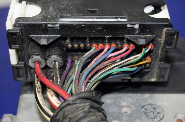Блок ABS гидравлический 4454030360 TOYOTA