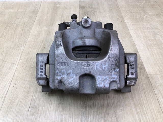 Суппорт тормозной, передний, правый 45001TVCA01 HONDA