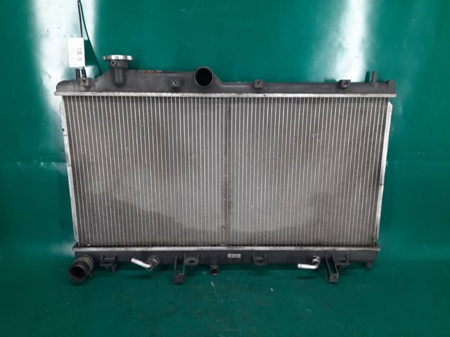 Радиатор системы охлаждения двигателя 45119FG040 SUBARU