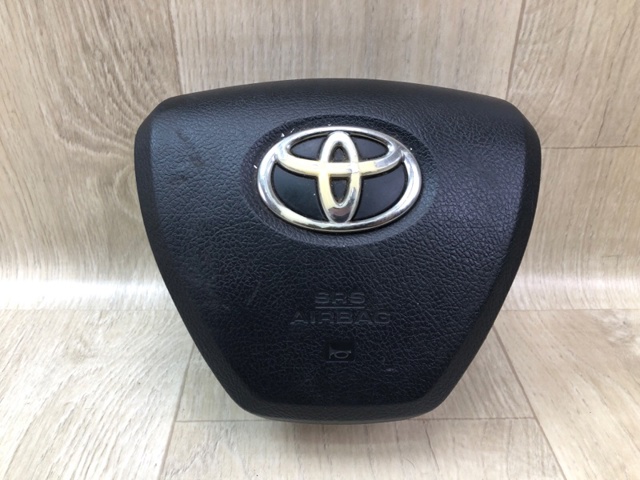 Подушка безопасности водителя 4513006200C0 TOYOTA