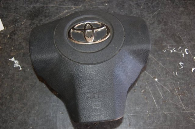 Airbag в мультируль 4513042100B0 TOYOTA