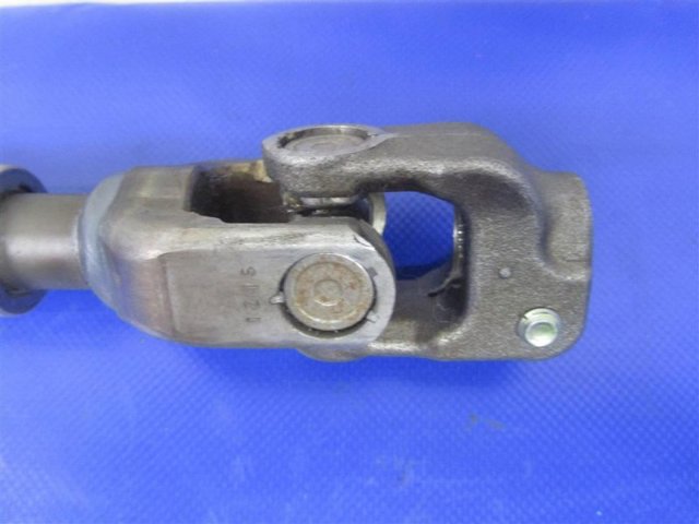 TOYOTA 4526076010 Вал рулевой колонки нижний в наличии Павлоград