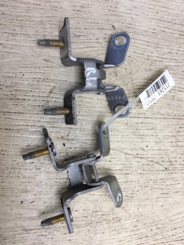 Петля багажника 4589530AA CHRYSLER