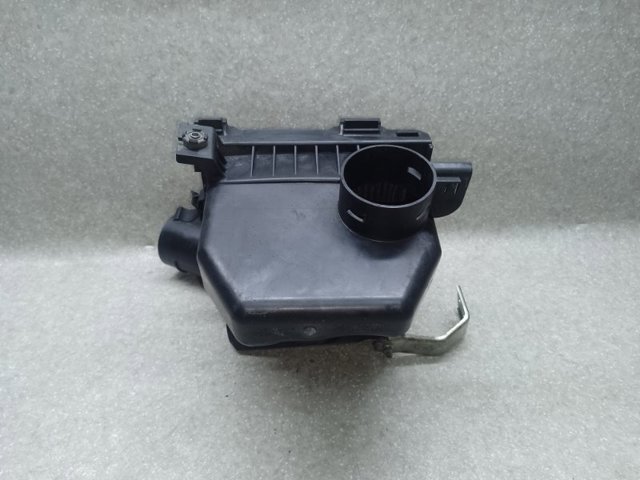 46052SG000 SUBARU Корпус воздушного фильтра, нижняя часть купить в Киев