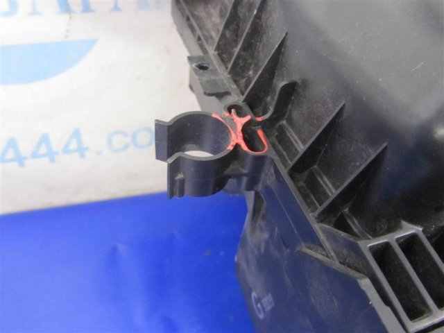 46052SG000 SUBARU Корпус воздушного фильтра, нижняя часть купить в Черкассы