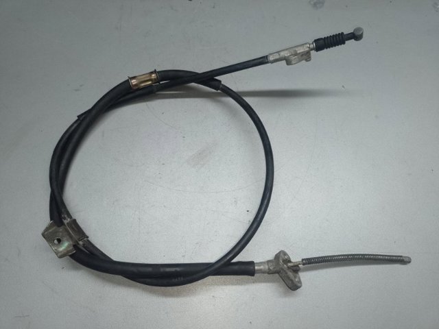 Трос ручного тормоза 4643033100 TOYOTA