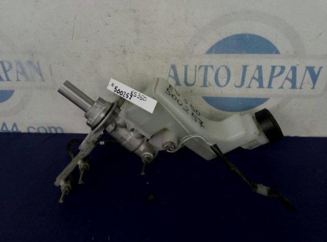 TOYOTA 4720133470 Главный тормозной цилиндр в наличии Черкассы