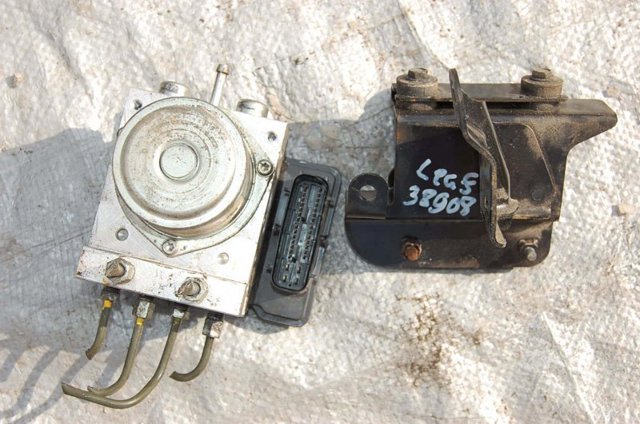 NISSAN 476603NA0A Блок АБС в наличии Ровно