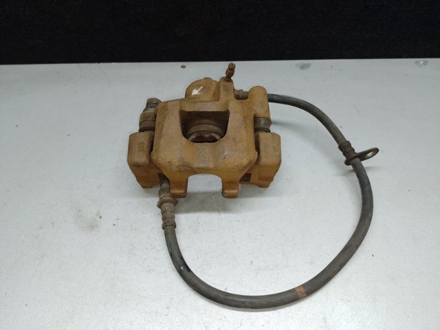 Тормозной суппорт правый задний 4773033210 TOYOTA