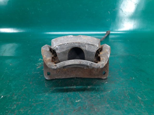 4773048010 TOYOTA Суппорт тормозной передний правый купить в Николаев