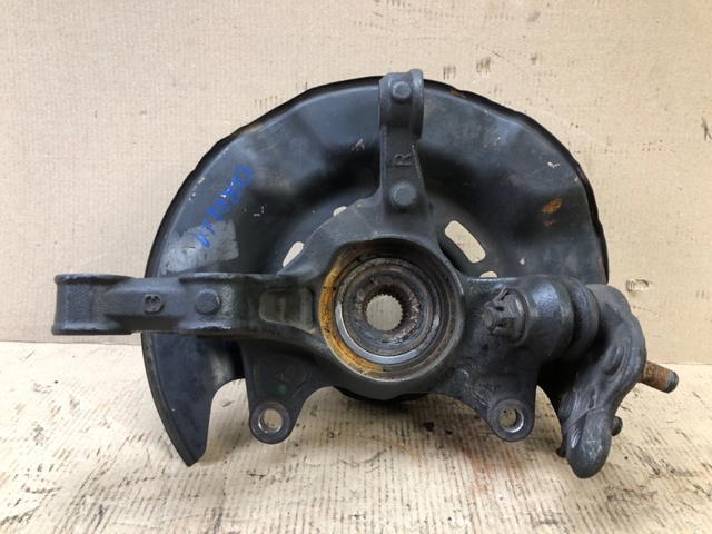 Кожух тормозного диска переднего правого 4778112240 TOYOTA