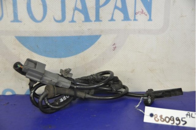 Датчик ABS задний правый 47900ZX70A NISSAN