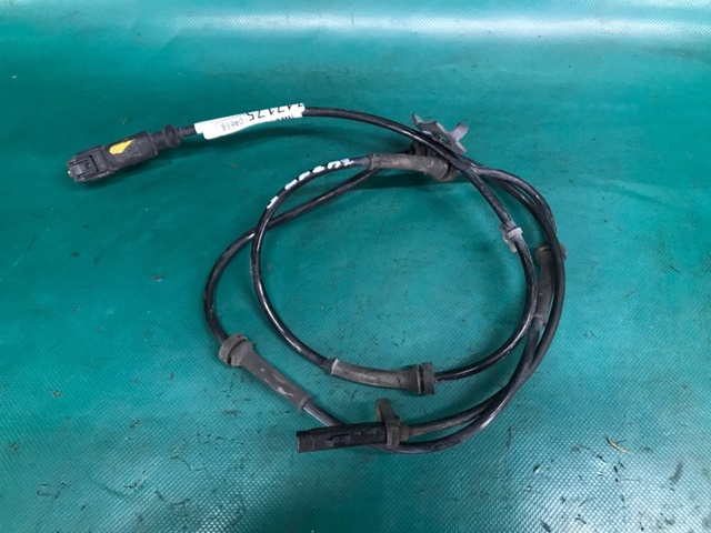 479101CA0B Nissan/Infiniti Датчик АБС (ABS) передний