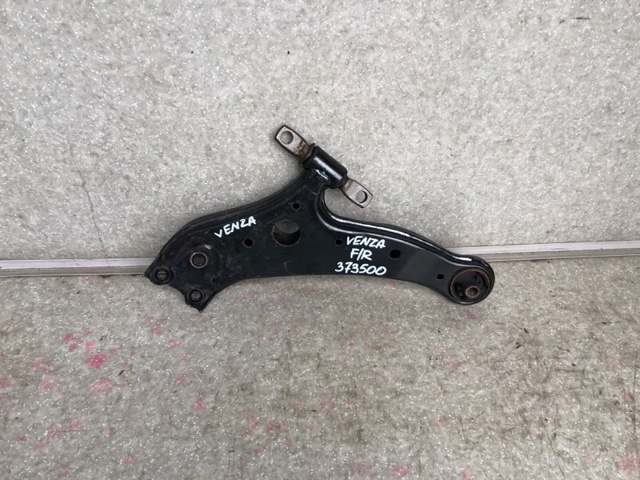 Передний нижний рычаг 480680T011 TOYOTA