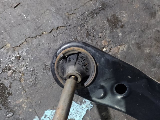 4806847050 TOYOTA Рычаг передней подвески нижний правый купить в Кривой Рог