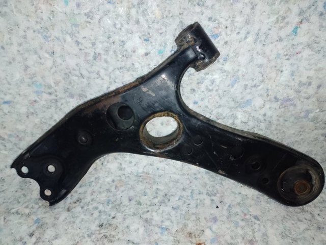 4806847050 TOYOTA Нижний рычаг купить в Ровно