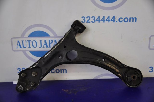 Рычаг передний нижний левый 4806921020 TOYOTA
