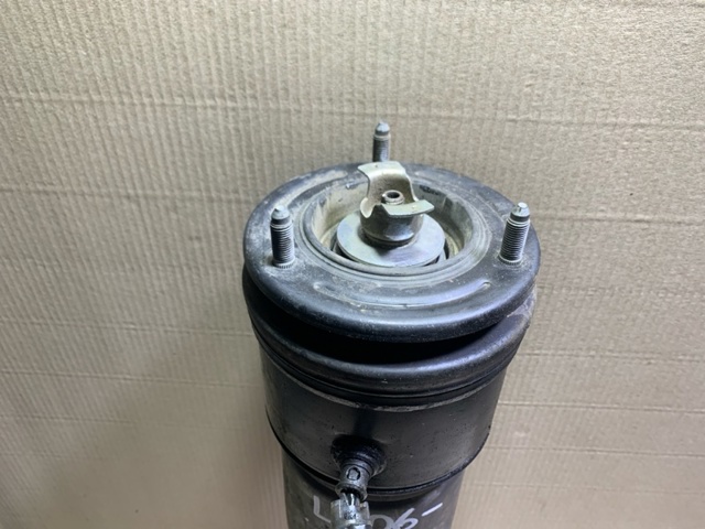 Стойка задняя правая 4808050164 TOYOTA