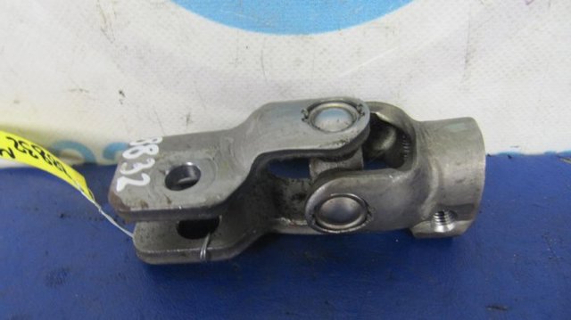 Кардан вала рулевой колонки, нижний 48080EG000 NISSAN