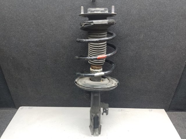 Амортизатор подвески передний правый 4851080163 TOYOTA