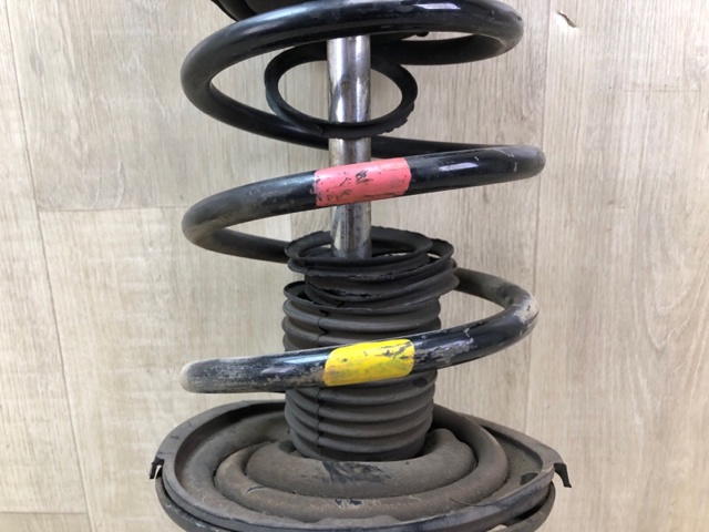 4851080323 TOYOTA Амортизатор передний правый купить в Винница