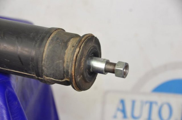 4853009N80 TOYOTA Амортизатор задний правый купить в Запорожье