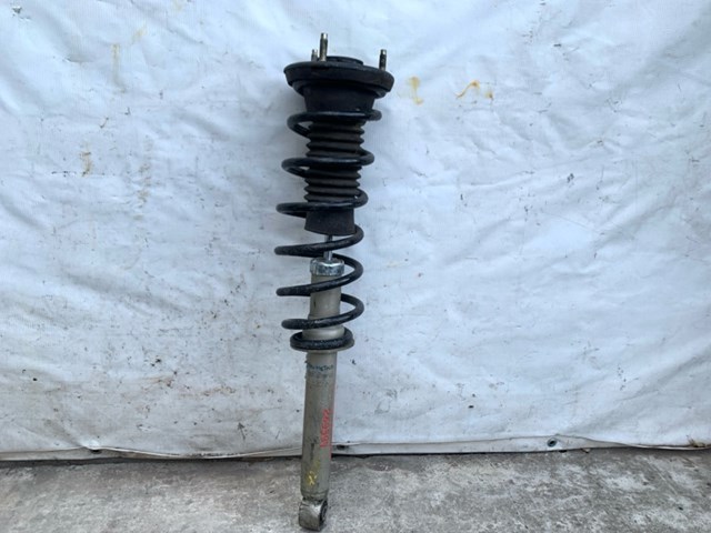 Амортизатор задней подвески 4853059405 TOYOTA