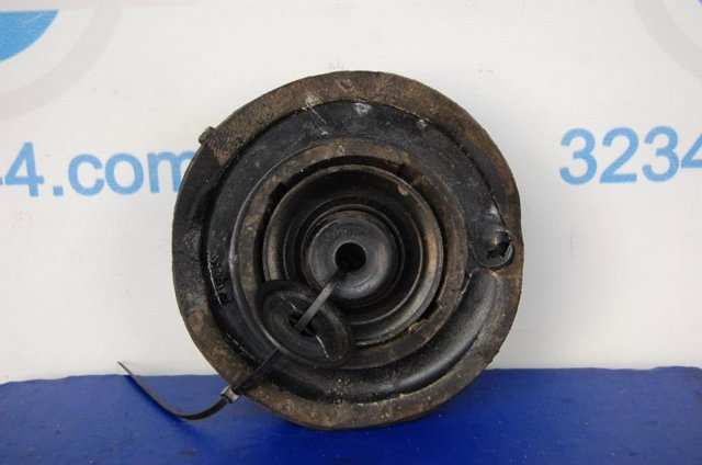 TOYOTA 486090C030 Опора переднего амортизатора в наличии Киев