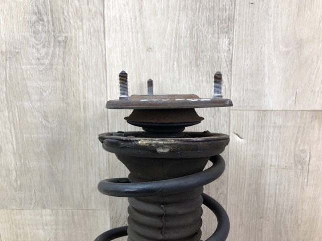 Подушка амортизатора переднего 486090D010 TOYOTA