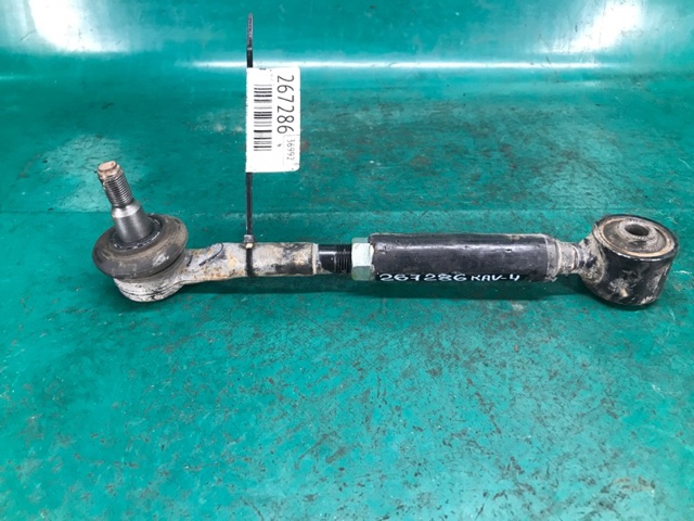 Растяжка задней подвески 4871042020 TOYOTA