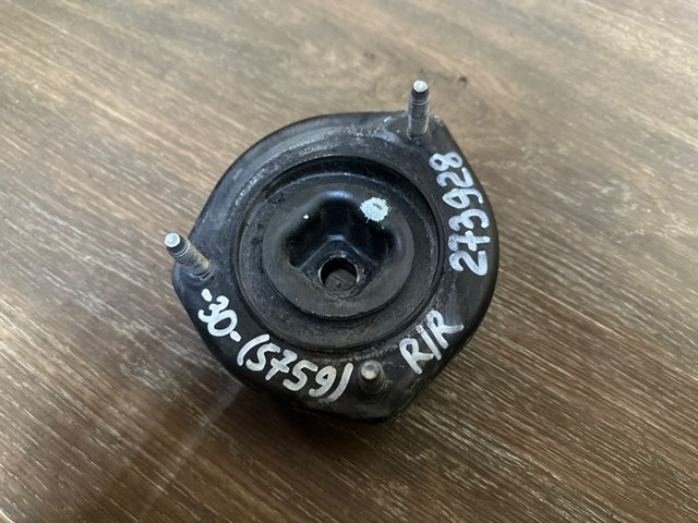 Подушка амортизатора заднего, правого 4875006060 TOYOTA