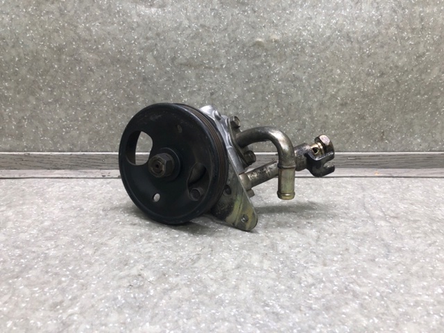 Насос рулевого управления 49110CB000 NISSAN