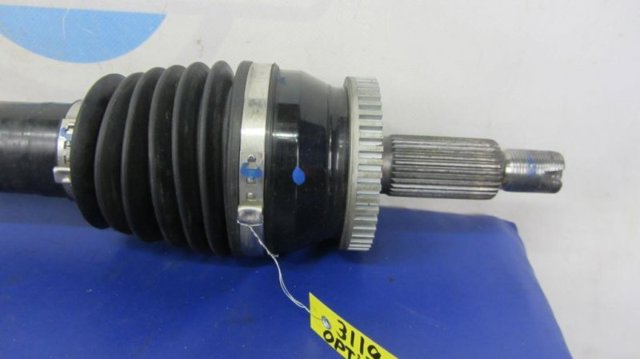HYUNDAI 49501D4250 Полуось (привод) передняя правая в наличии Ужгород