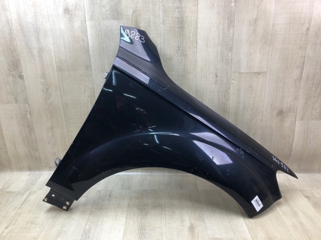 Правое крыло 4L0821102 VAG