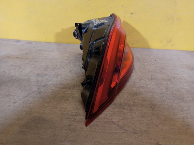 4M8945069 VAG Фонарь задний левый внешний купить в Запорожье