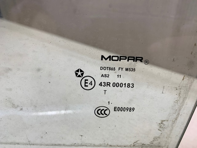 5074817AD CHRYSLER Стекло двери передней левой купить в Винница