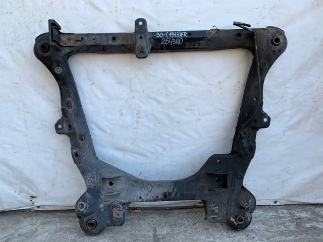 Подрамник передней подвески 5110006050 TOYOTA