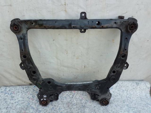 Подрамник передней подвески 5110006110 TOYOTA