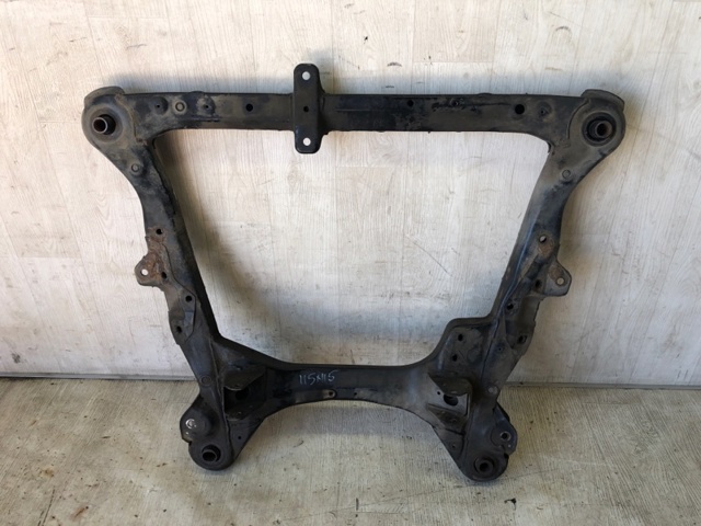 Поперечина передней подвески 5110048070 TOYOTA