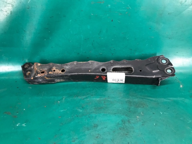 Балка передней подвески (подрамник), передняя 5110842020 TOYOTA